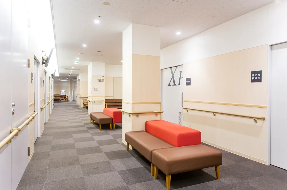 本院 診察室前
